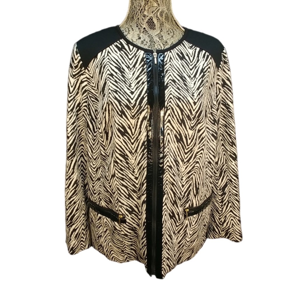 Laura Ashley 1X Black White Animal Print Zip Front Career Jacket Plus